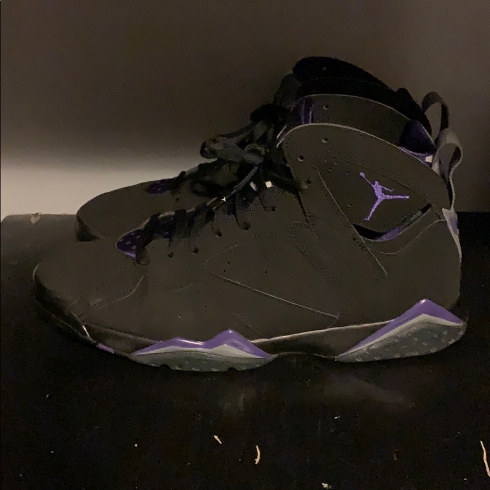 Air Jordan 7 Retro “Ray Allen Bucks”